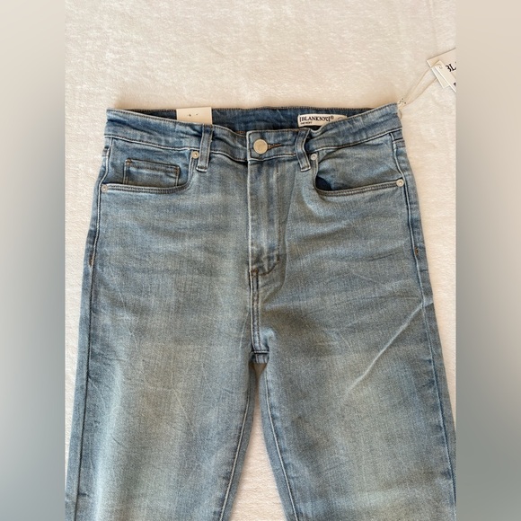 NWT - Blank NYC Hoyt High-Rise Mini Flare - size 28 - Picture 7 of 16